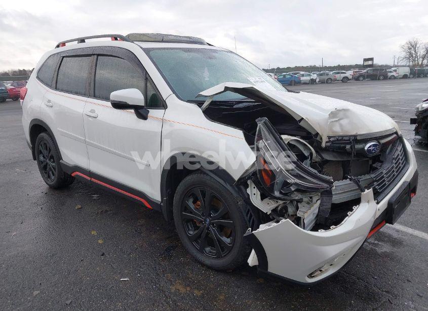 2020 Subaru Forester SPORT (VIN JF2SKARC8LH569904) main photo