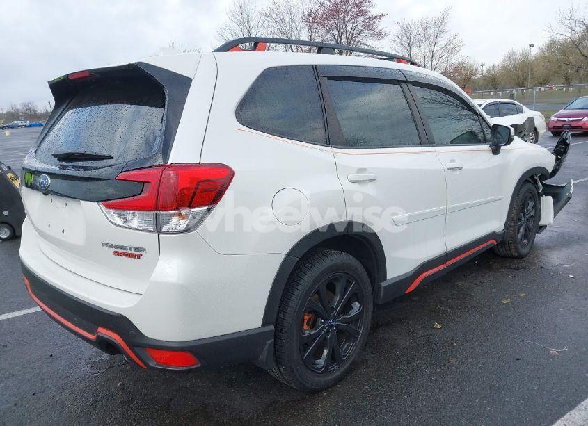 Photo 4 of 2020 Subaru Forester SPORT (VIN JF2SKARC8LH569904)