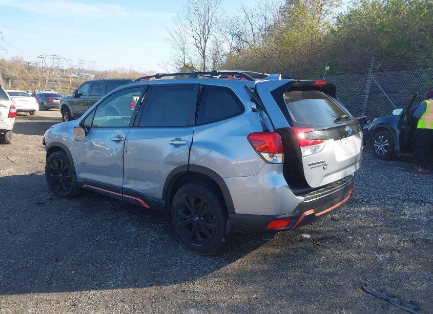 Photo 3 of 2020 Subaru Forester SPORT (VIN JF2SKARC8LH604649)