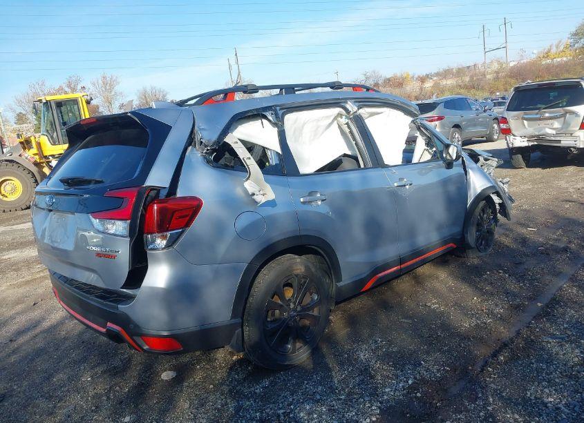 Photo 4 of 2020 Subaru Forester SPORT (VIN JF2SKARC8LH604649)