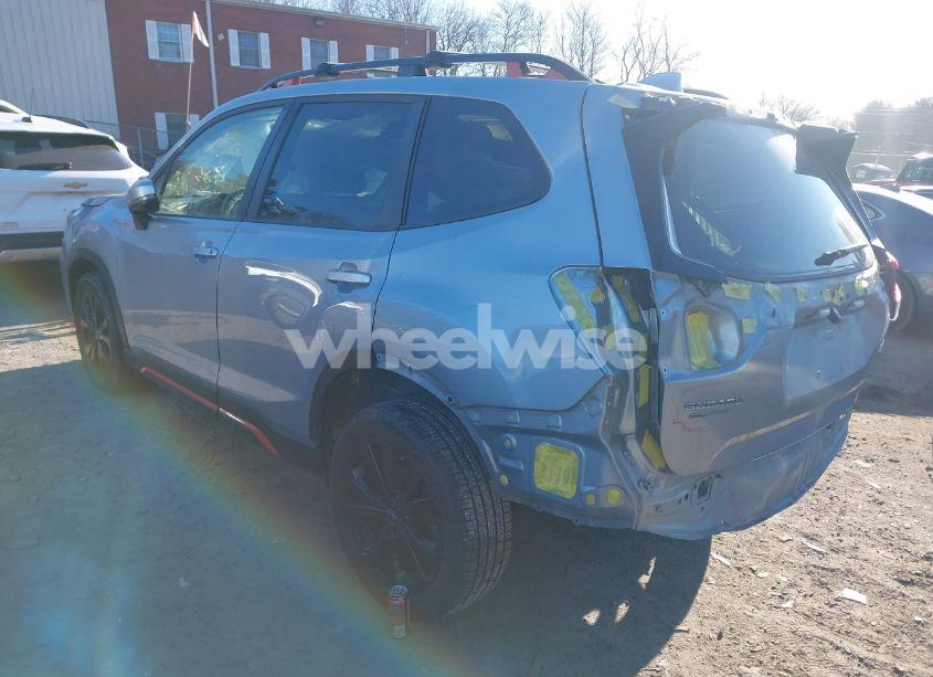 Photo 3 of 2021 Subaru Forester SPORT (VIN JF2SKARC8MH445679)