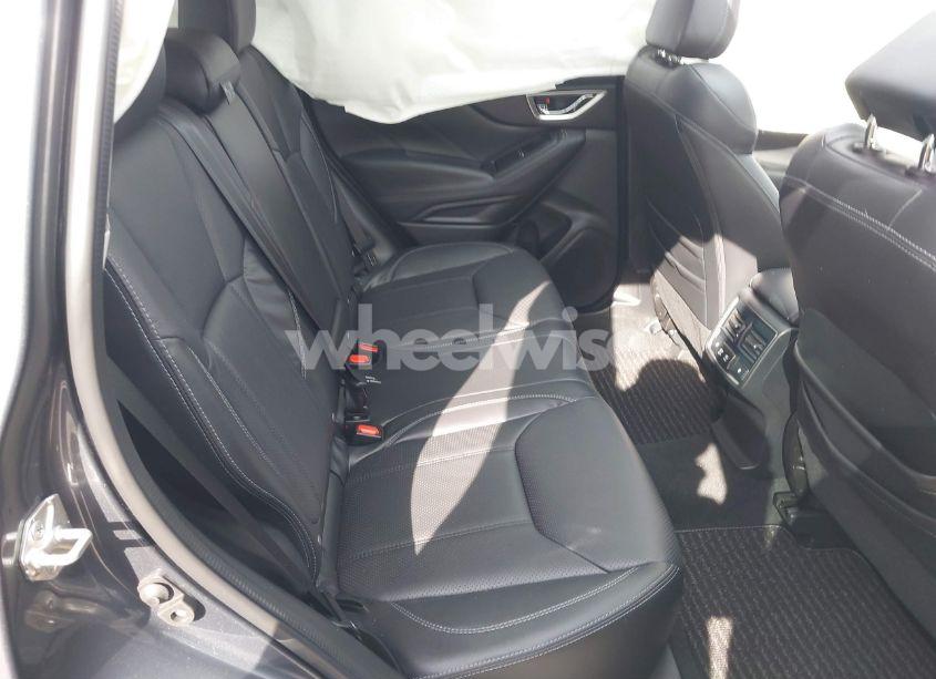 Photo 8 of 2022 Subaru Forester TOURING (VIN JF2SKARC8NH525968)