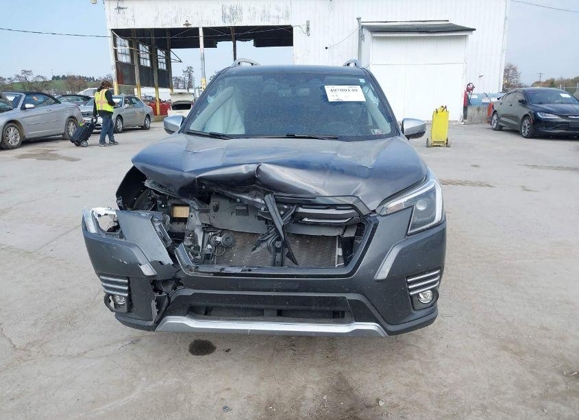 Photo 12 of 2022 Subaru Forester TOURING (VIN JF2SKARC9NH525963)