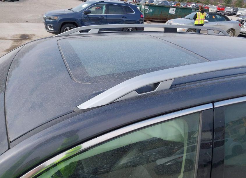 Photo 17 of 2022 Subaru Forester TOURING (VIN JF2SKARC9NH525963)