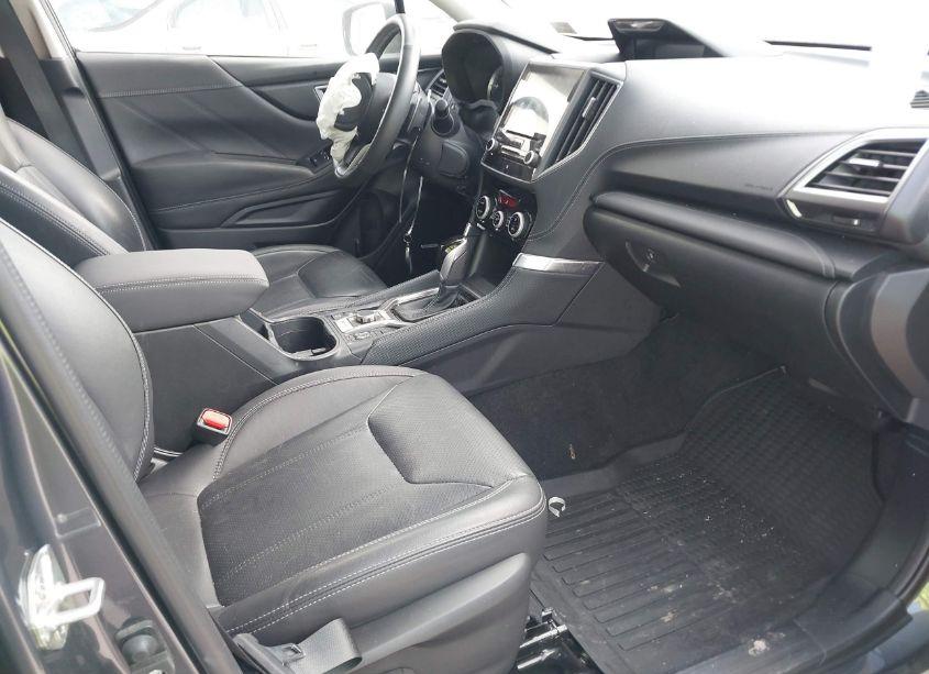 Photo 5 of 2022 Subaru Forester TOURING (VIN JF2SKARC9NH525963)