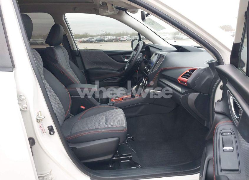 Photo 5 of 2020 Subaru Forester SPORT (VIN JF2SKARCXLH400158)