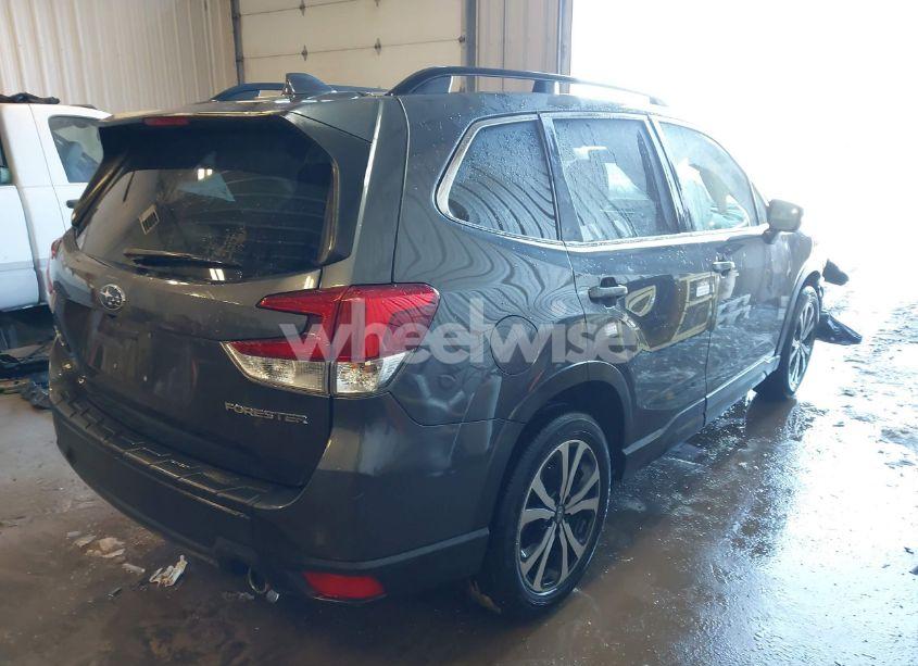 Photo 4 of 2020 Subaru Forester LIMITED (VIN JF2SKASC3LH598883)