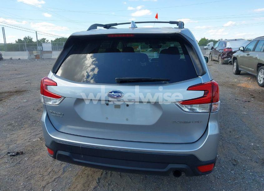 Photo 16 of 2019 Subaru Forester LIMITED (VIN JF2SKASC5KH511435)