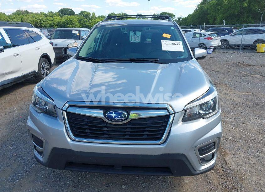 Photo 6 of 2019 Subaru Forester LIMITED (VIN JF2SKASC5KH511435)