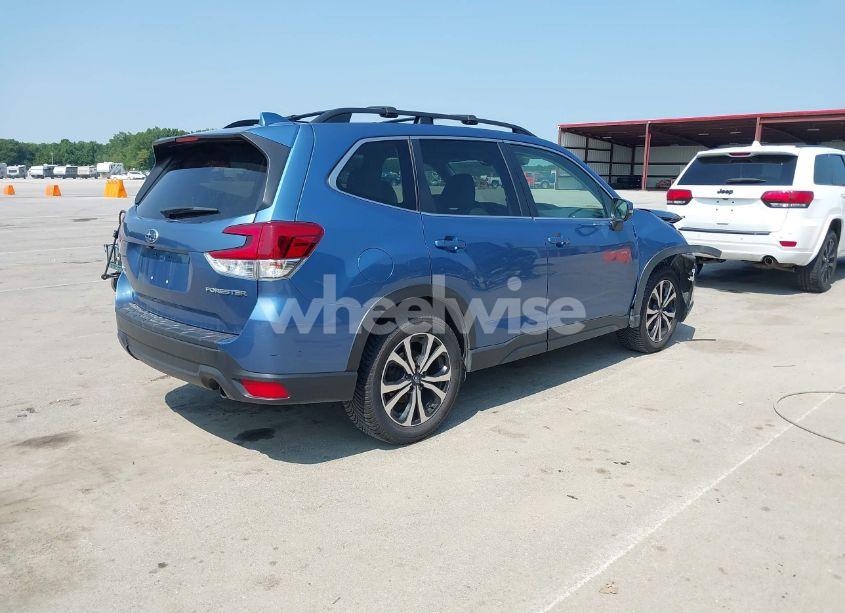 Photo 4 of 2020 Subaru Forester LIMITED (VIN JF2SKASC9LH404115)