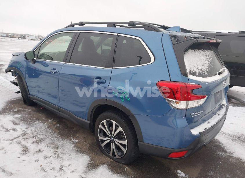 Photo 3 of 2019 Subaru Forester LIMITED (VIN JF2SKASCXKH499797)