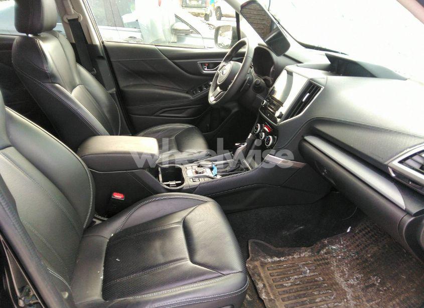 Photo 5 of 2021 Subaru Forester LIMITED (VIN JF2SKASCXMH408806)