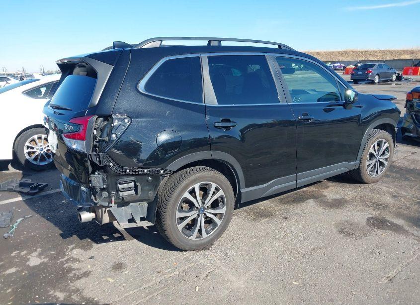 Photo 4 of 2019 Subaru Forester LIMITED (VIN JF2SKAUC0KH444496)