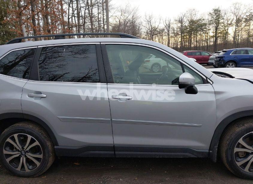 Photo 13 of 2019 Subaru Forester LIMITED (VIN JF2SKAUC0KH470001)