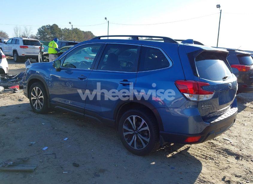 Photo 3 of 2020 Subaru Forester LIMITED (VIN JF2SKAUC0LH445231)