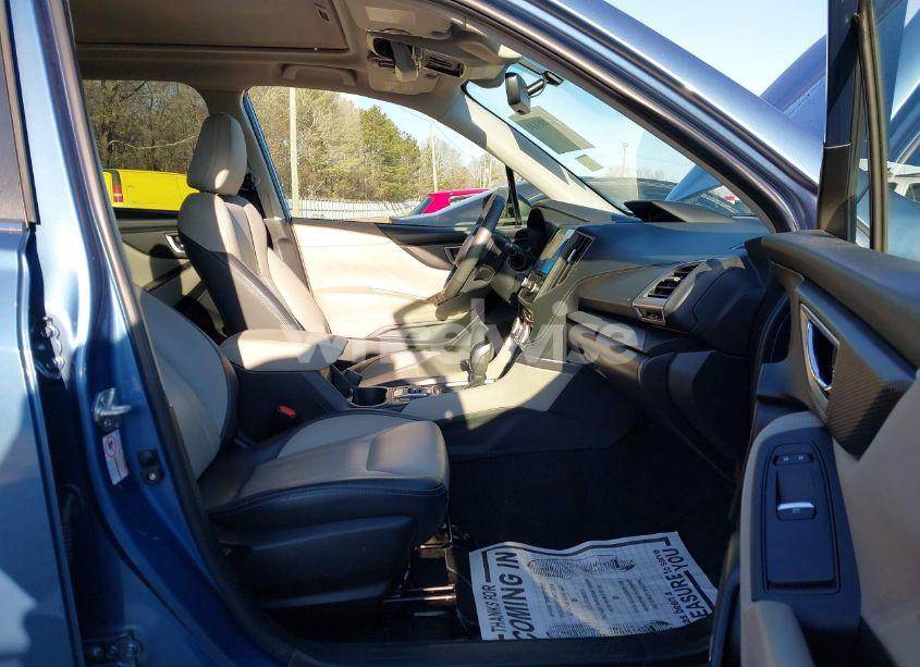 Photo 5 of 2020 Subaru Forester LIMITED (VIN JF2SKAUC0LH445231)