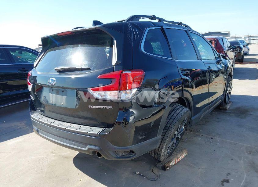 Photo 4 of 2020 Subaru Forester LIMITED (VIN JF2SKAUC0LH468024)