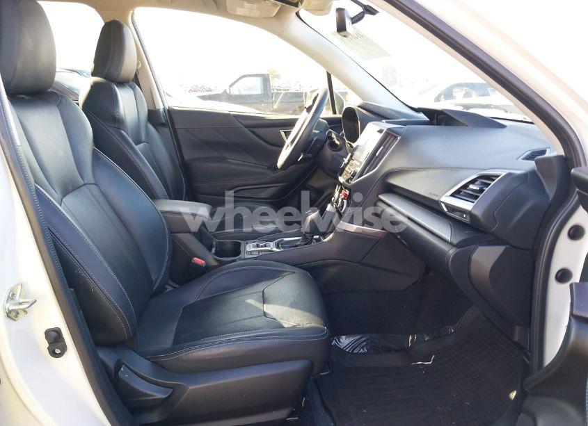 Photo 5 of 2021 Subaru Forester LIMITED (VIN JF2SKAUC0MH501802)