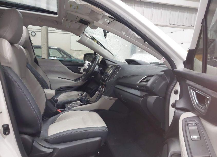 Photo 5 of 2020 Subaru Forester LIMITED (VIN JF2SKAUC1LH436764)