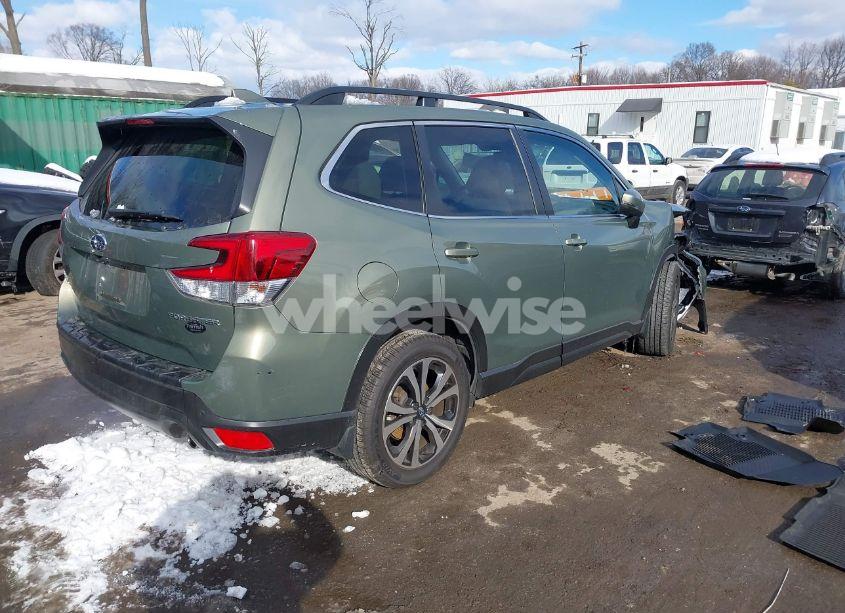 Photo 4 of 2021 Subaru Forester LIMITED (VIN JF2SKAUC1MH482967)