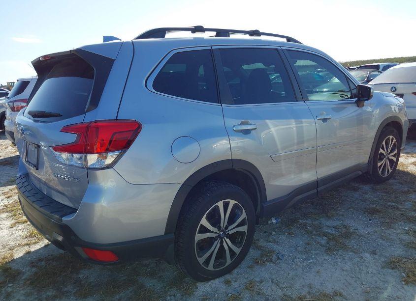 Photo 4 of 2021 Subaru Forester LIMITED (VIN JF2SKAUC1MH531262)