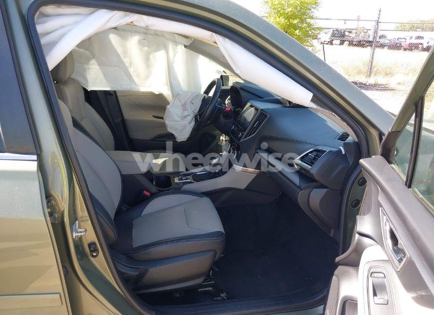 Photo 5 of 2021 Subaru Forester LIMITED (VIN JF2SKAUC2MH407470)