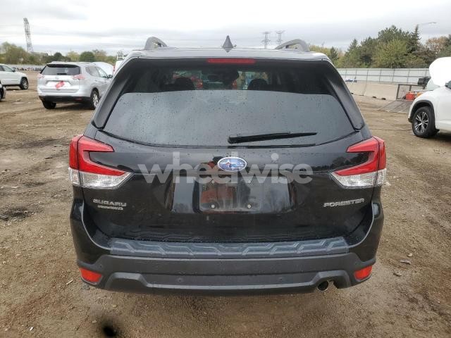 Photo 4 of 2021 SUBARU FORESTER LIMITED N/A (VIN JF2SKAUC2MH466759)