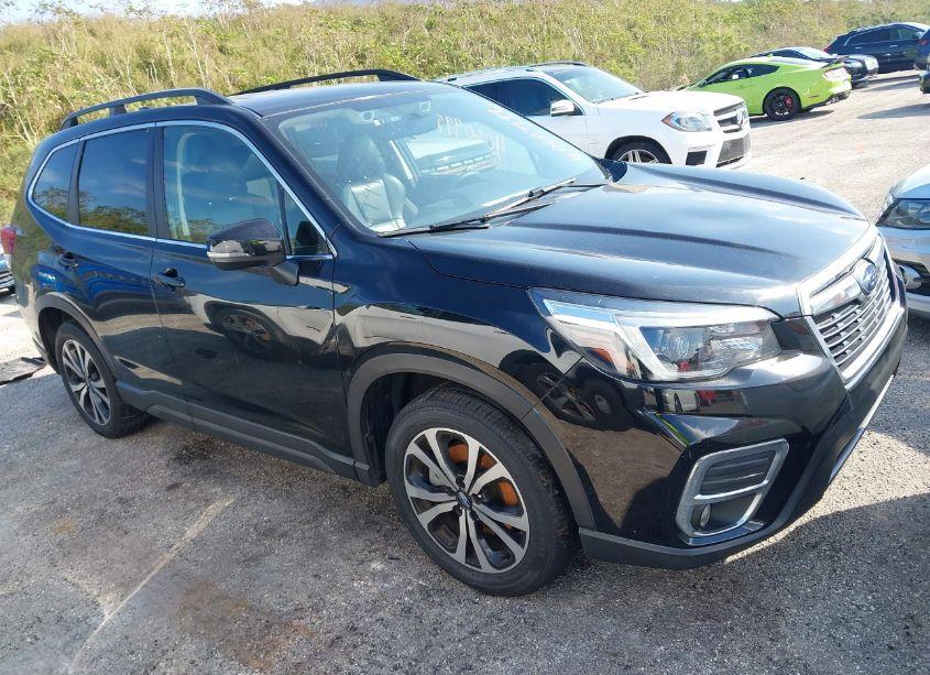 2021 Subaru Forester LIMITED (VIN JF2SKAUC2MH521047) main photo