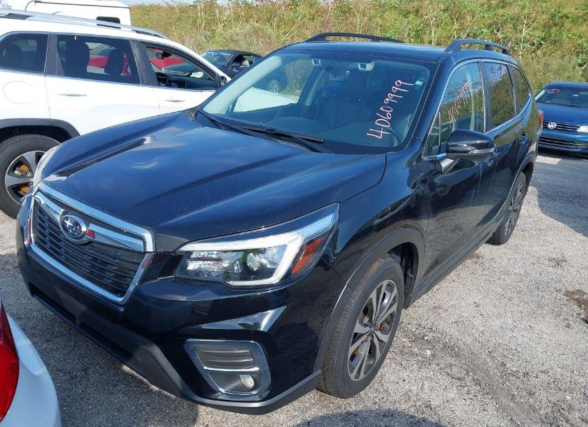 Photo 2 of 2021 Subaru Forester LIMITED (VIN JF2SKAUC2MH521047)