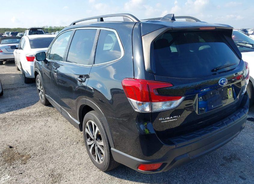 Photo 3 of 2021 Subaru Forester LIMITED (VIN JF2SKAUC2MH521047)