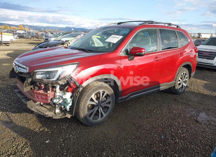 Photo 2 of 2021 Subaru Forester LIMITED (VIN JF2SKAUC2MH563069)