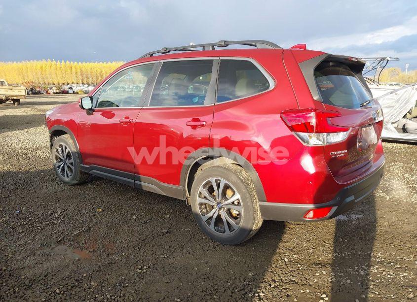 Photo 3 of 2021 Subaru Forester LIMITED (VIN JF2SKAUC2MH563069)