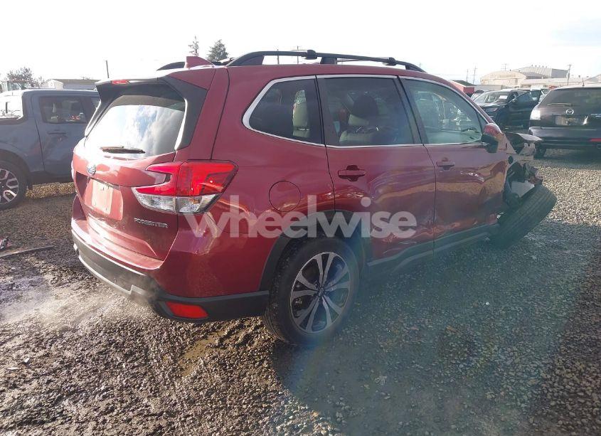 Photo 4 of 2021 Subaru Forester LIMITED (VIN JF2SKAUC2MH563069)