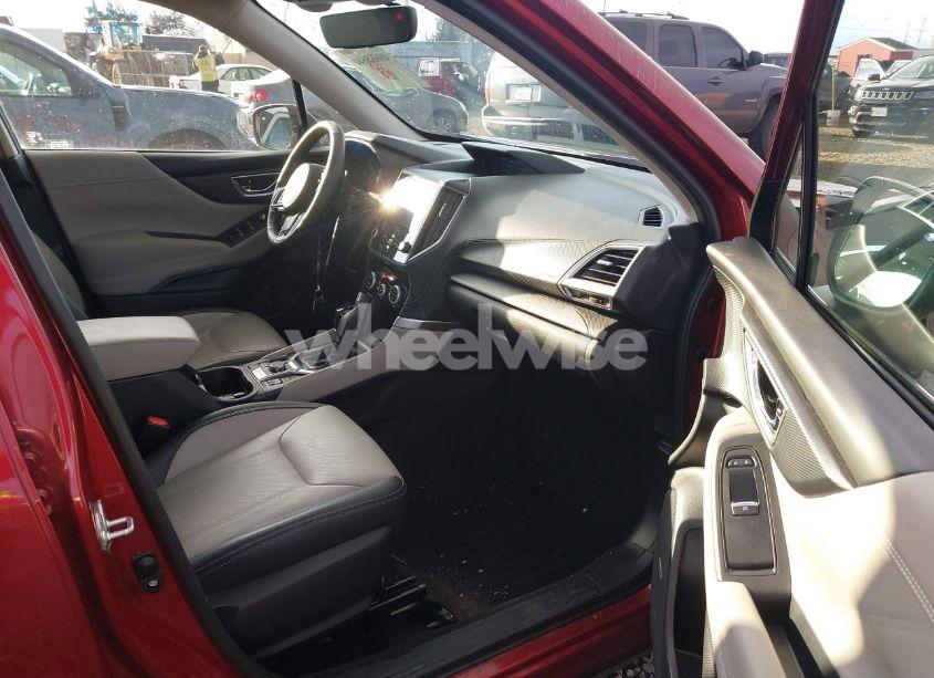 Photo 5 of 2021 Subaru Forester LIMITED (VIN JF2SKAUC2MH563069)