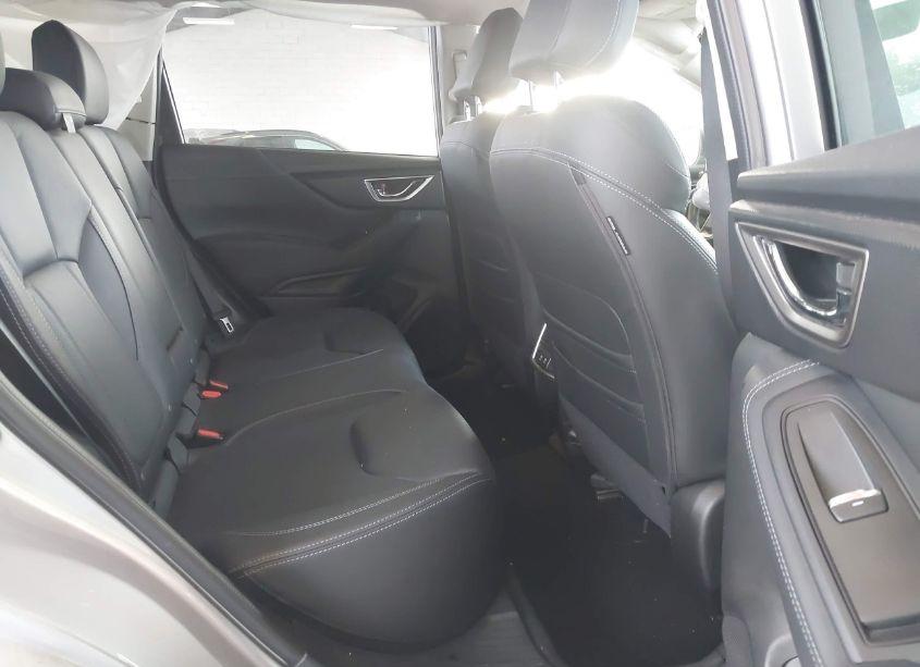 Photo 8 of 2019 Subaru Forester LIMITED (VIN JF2SKAUC3KH436828)