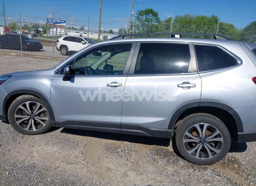 Photo 14 of 2020 Subaru Forester LIMITED (VIN JF2SKAUC3LH457471)