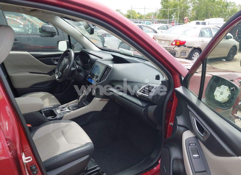 Photo 5 of 2020 Subaru Forester LIMITED (VIN JF2SKAUC3LH473668)