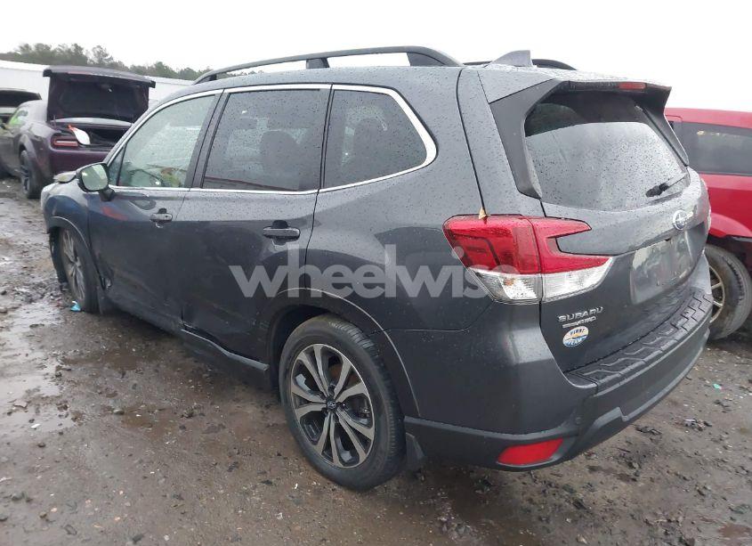 Photo 3 of 2021 Subaru Forester LIMITED (VIN JF2SKAUC3MH451073)