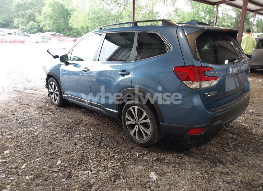 Photo 3 of 2021 Subaru Forester LIMITED (VIN JF2SKAUC4MH432323)