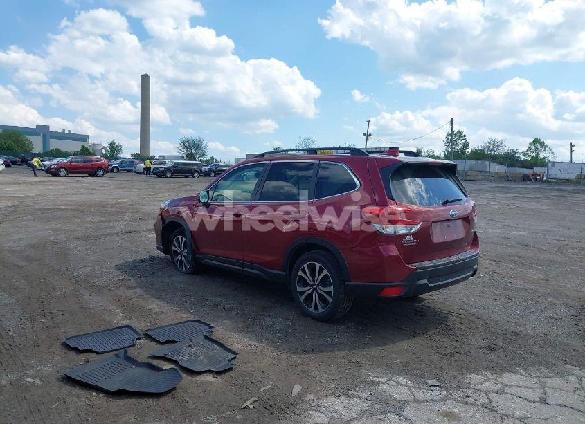 Photo 3 of 2019 Subaru Forester LIMITED (VIN JF2SKAUC5KH540804)