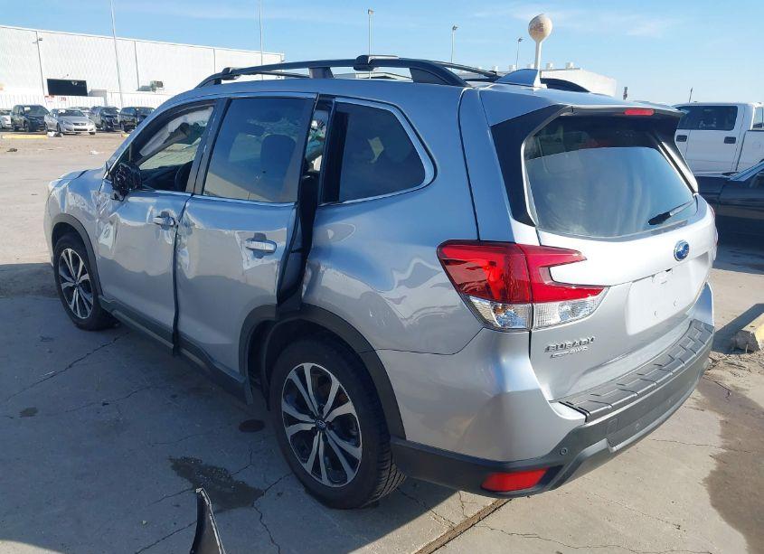 Photo 3 of 2020 Subaru Forester LIMITED (VIN JF2SKAUC5LH463062)