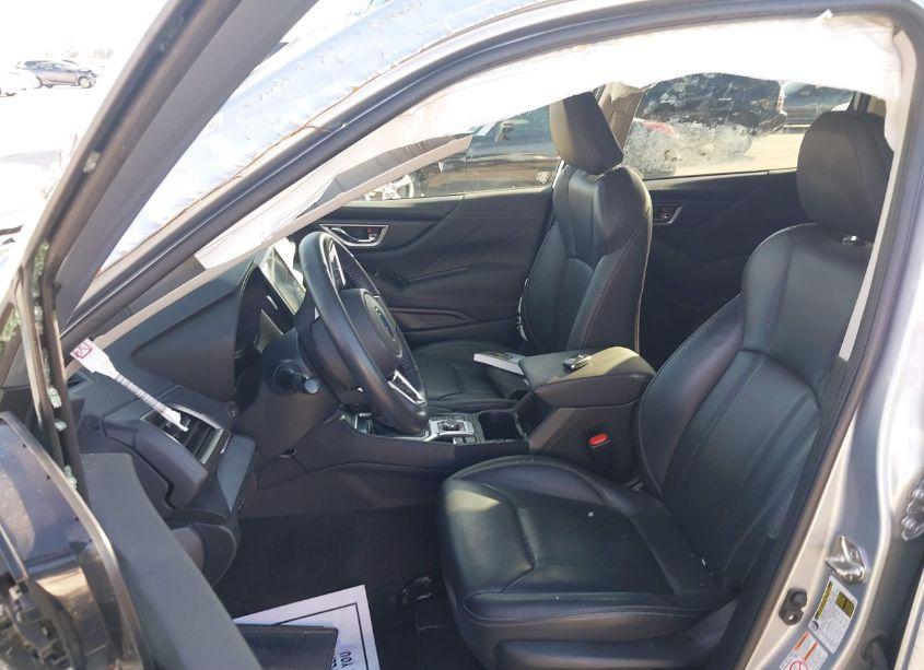 Photo 5 of 2020 Subaru Forester LIMITED (VIN JF2SKAUC5LH463062)