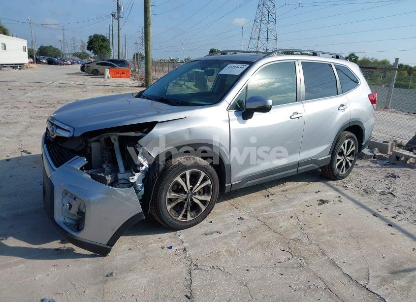 Photo 2 of 2020 Subaru Forester LIMITED (VIN JF2SKAUC5LH513197)