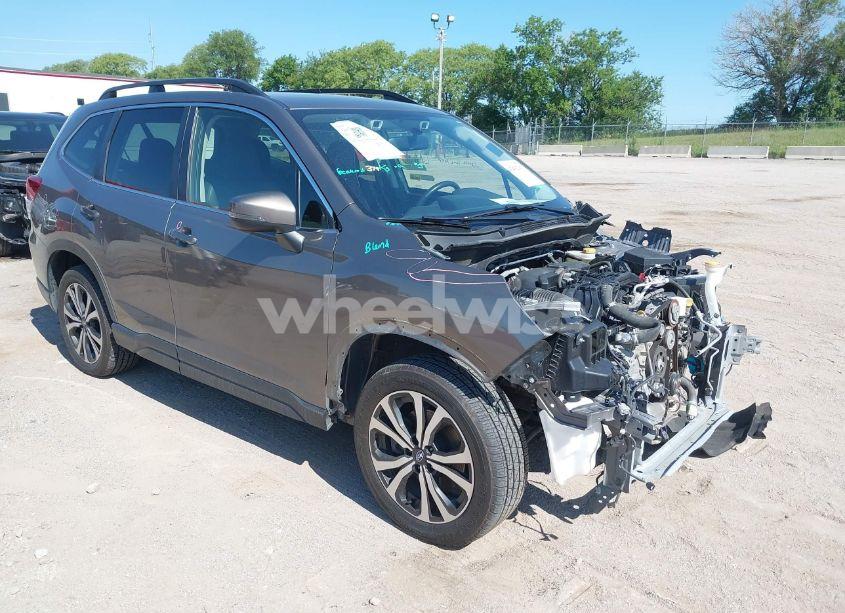 2020 Subaru Forester LIMITED (VIN JF2SKAUC5LH516116) main photo