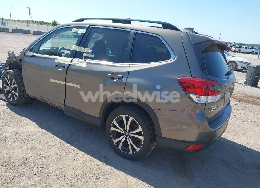 Photo 3 of 2020 Subaru Forester LIMITED (VIN JF2SKAUC5LH516116)