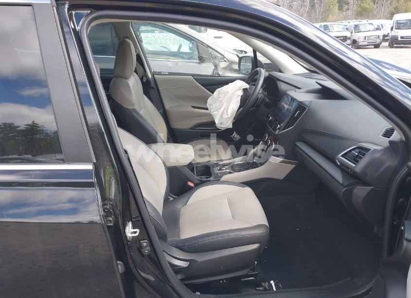 Photo 5 of 2021 Subaru Forester LIMITED (VIN JF2SKAUC5MH526890)