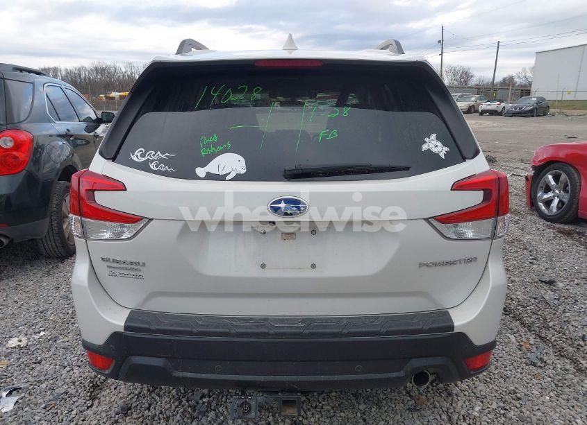 Photo 16 of 2019 Subaru Forester LIMITED (VIN JF2SKAUC6KH507794)