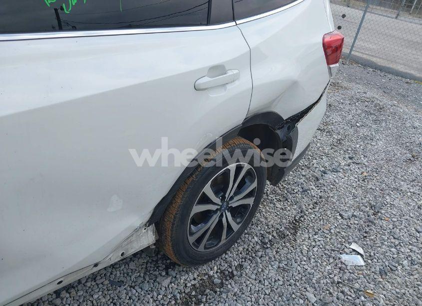 Photo 6 of 2019 Subaru Forester LIMITED (VIN JF2SKAUC6KH507794)