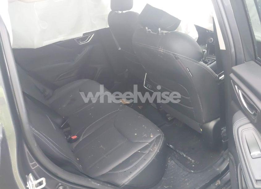 Photo 8 of 2021 Subaru Forester LIMITED (VIN JF2SKAUC6MH514618)