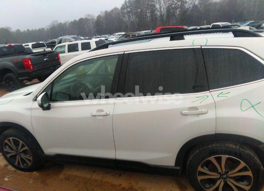 Photo 14 of 2021 Subaru Forester LIMITED (VIN JF2SKAUC6MH592140)